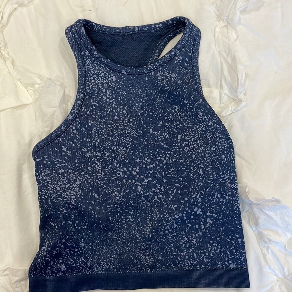 Lululemon Ebb to street cropped size 4 mineral blue